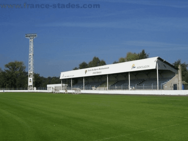 Stade Dunlop 1, home stadium of Montluçon