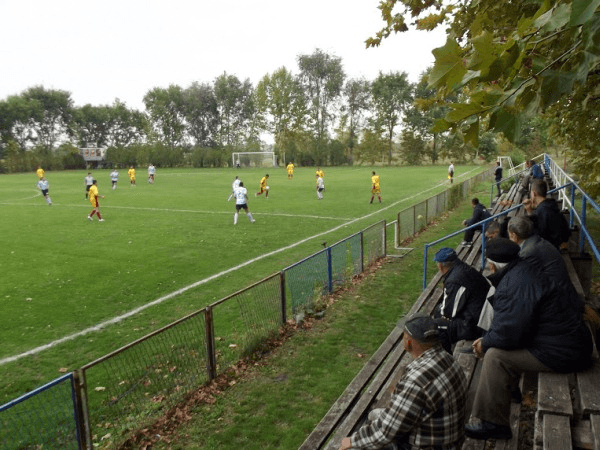 Stadion SC Čonoplja, home stadium of Sloga Conoplja