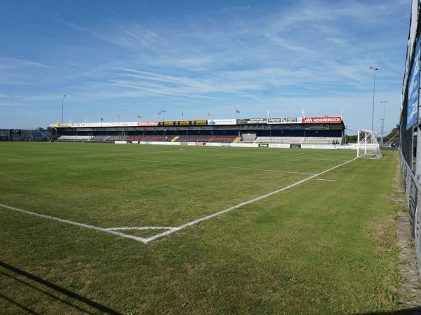 Burgemeester Albert Lambertsstadion, home stadium of Londerzeel