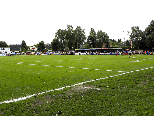 Jacob-Thode-Platz, home stadium of SV Halstenbek-Rellingen
