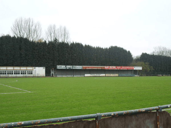 Frans Van Bauwel Stadion, home stadium of 's Gravenwezel