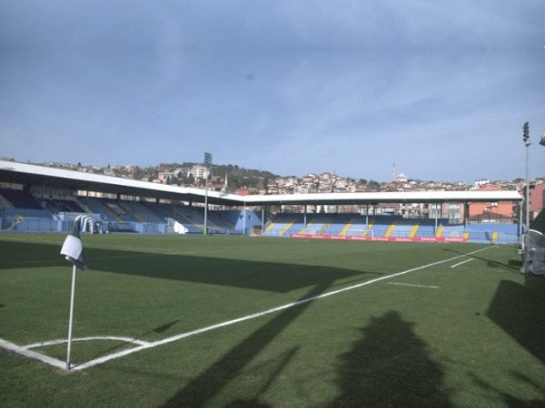 Yusuf Ziya Öniş Stadyumu, home stadium of Sarıyer