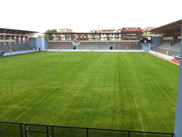 Bayrampaşa Çetin Emeç Stadı, home stadium of Beyoğlu Yeni Çarşı