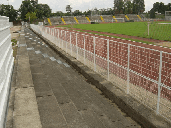 Stade de Montbauron, home stadium of Versailles II