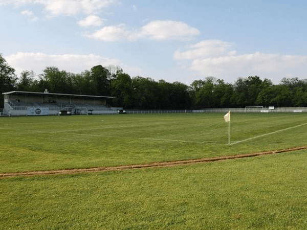 Stade des Bourgognes, home stadium of US Chantilly