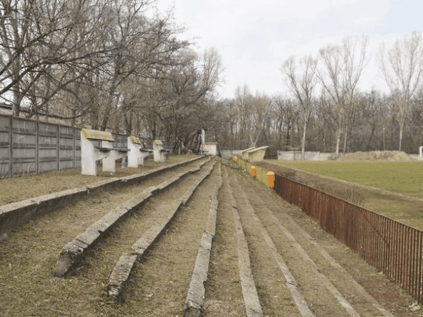 Pirosrózsa utca, home stadium of RAFC