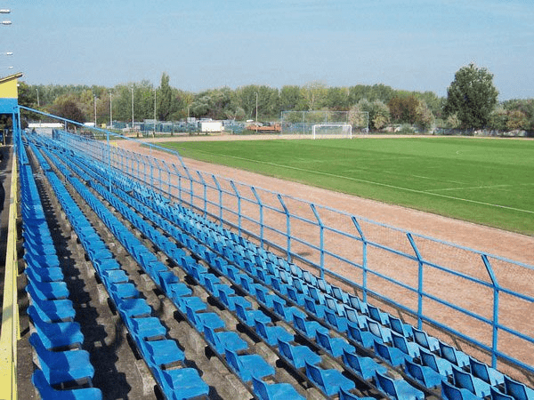 Vasút utca, home stadium of Százhalombattai