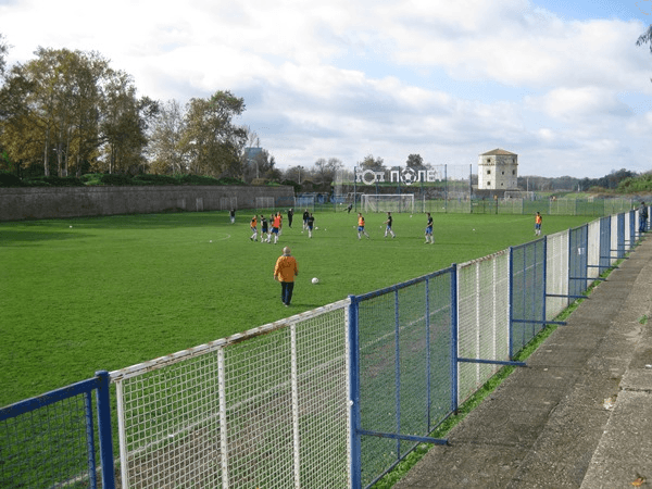 Stadion FK GSP Polet, home stadium of Polet Dorćol