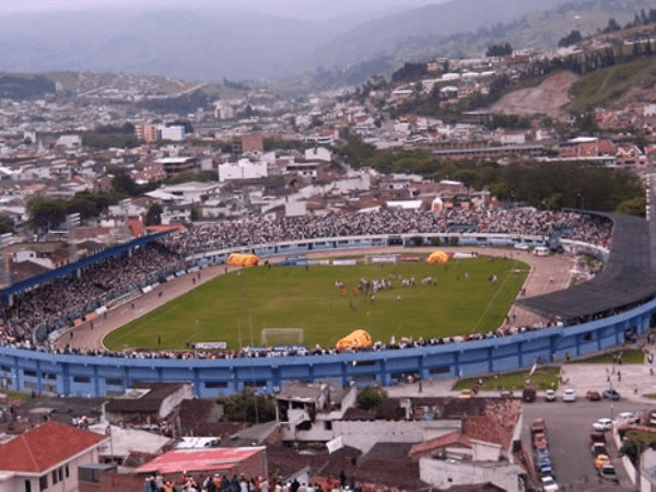 Estadio Federativo Reina del Cisne, home stadium of Libertad