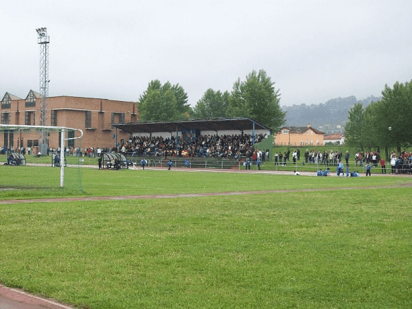 Estadio Municipal de Deportes de Los Corrales, home stadium of Buelna