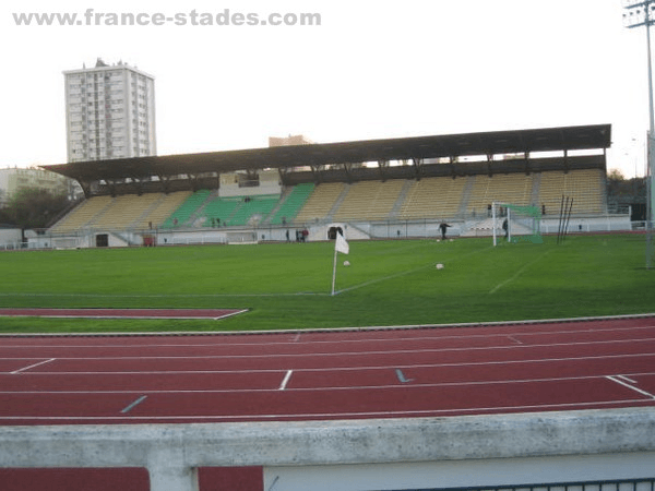 Stade Aimé Bergeal, home stadium of Mantes 78