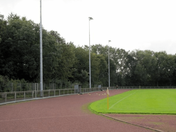 Bezirkssportanlage Mitte II Rasenplatz, home stadium of RW Essen U19